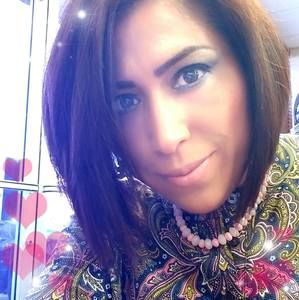 Meet your Posher, Juany